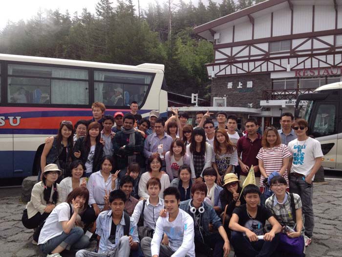 水野外語学院の一日富士山バス旅行