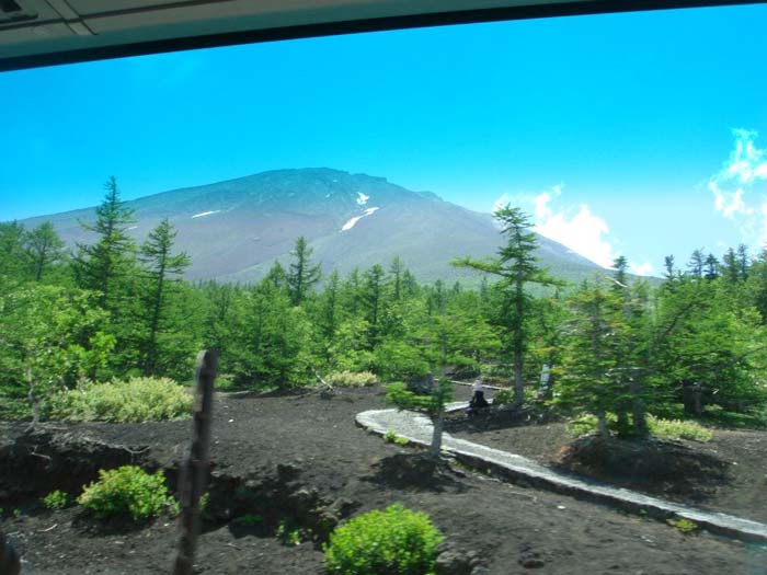 水野外語学院の一日富士山バス旅行