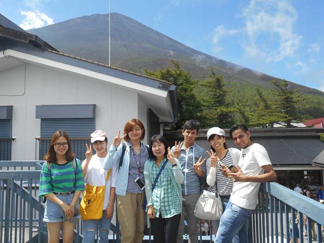 水野外語学院 富士山バス旅行
