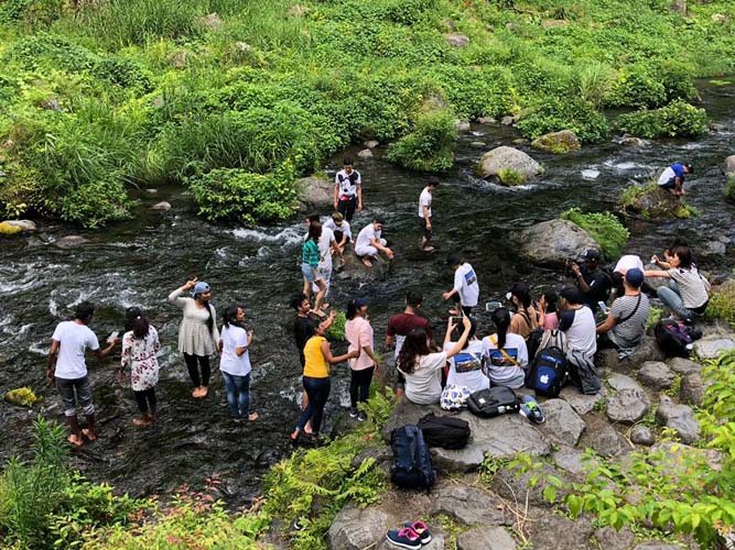 水野外語学院 富士山バス旅行