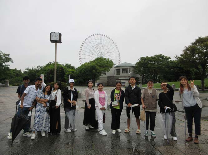 水野外語学院 葛西臨海公園にて